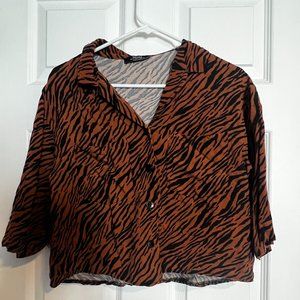 Bershka 3/4 sleeve tiger print shirt